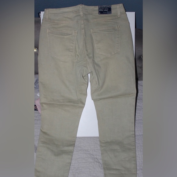 Bandolino "Lisbeth Curvy" Skinny Jeans - Picture 4 of 4